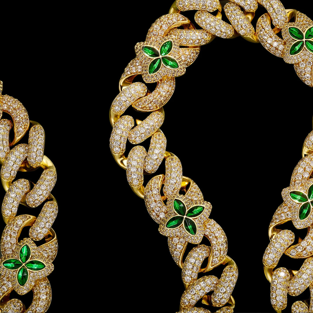 20mm Iced Out Four-leaf Clover Cuban Chain in White Gold BigBagBling