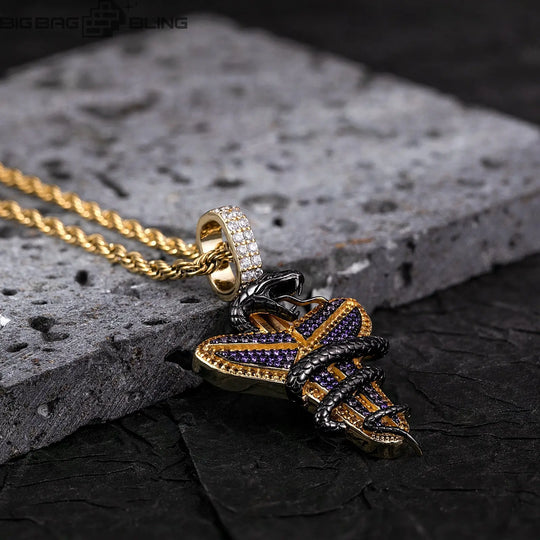 Iced Out Venomous snake Pendant BigBagBling